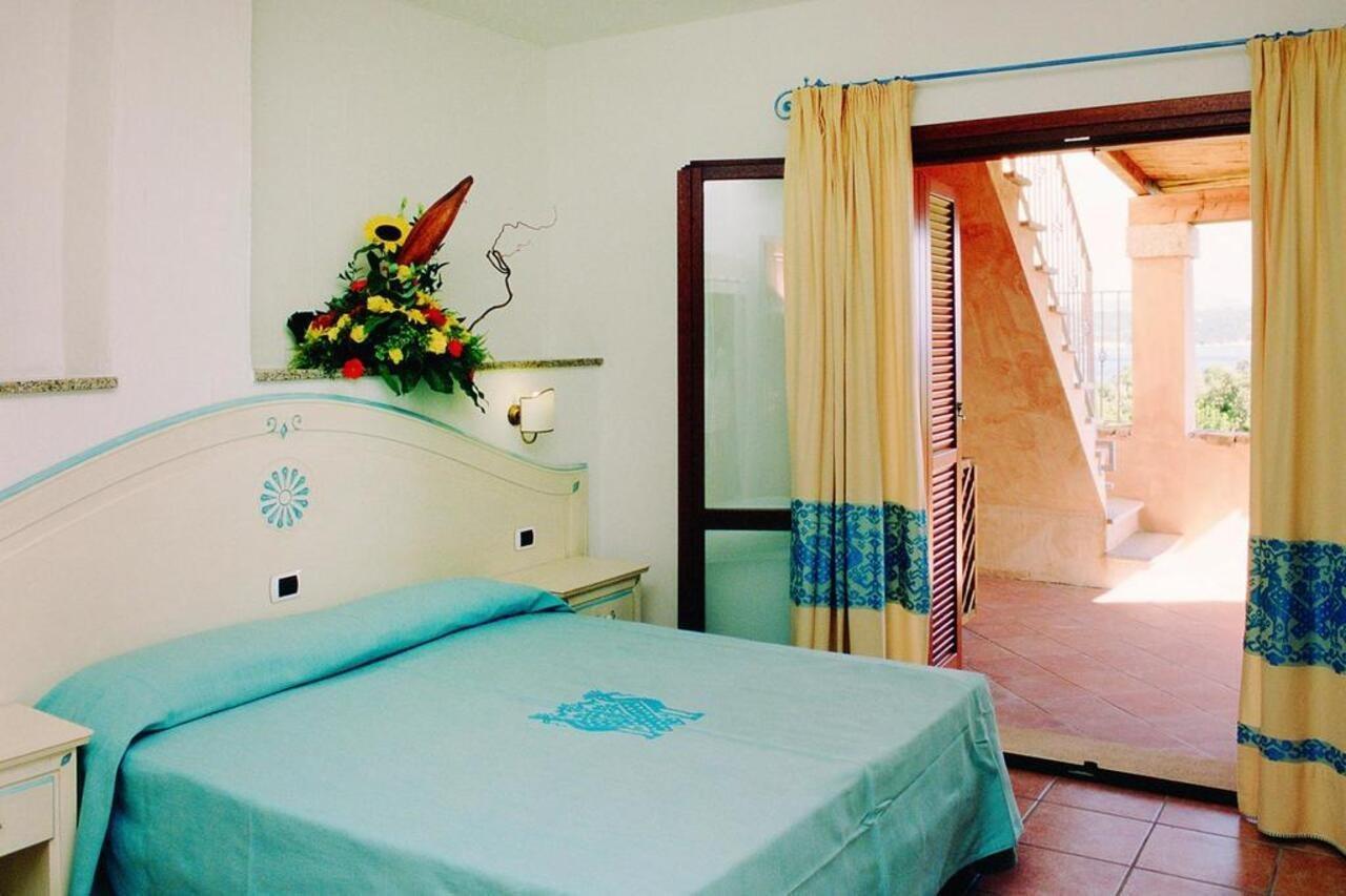 Aparthotel Le Corti Di Marinella à Marinella  Extérieur photo