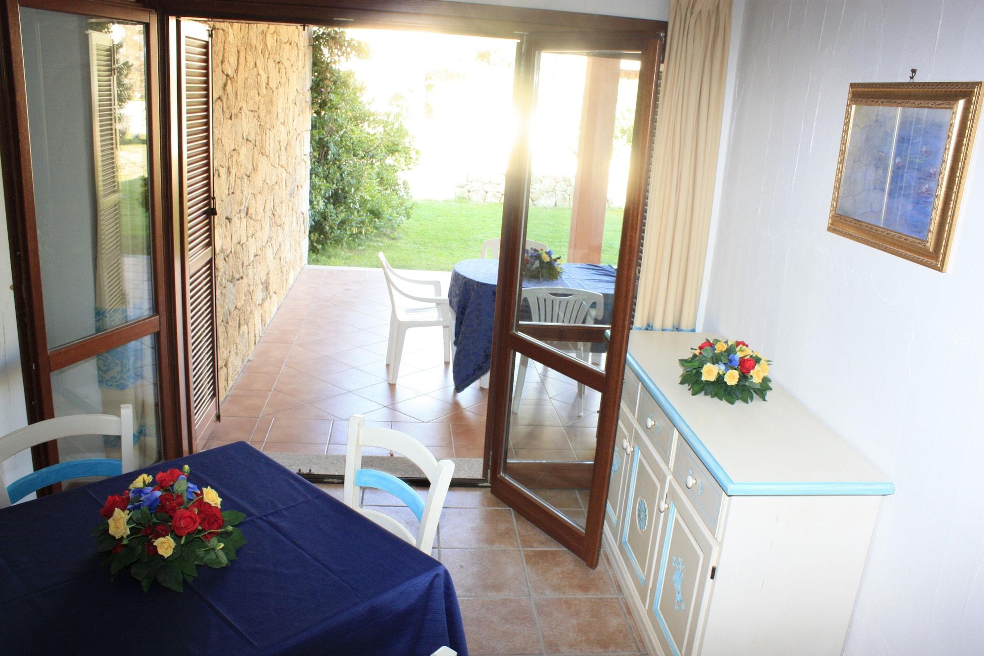 Aparthotel Le Corti Di Marinella à Marinella  Extérieur photo