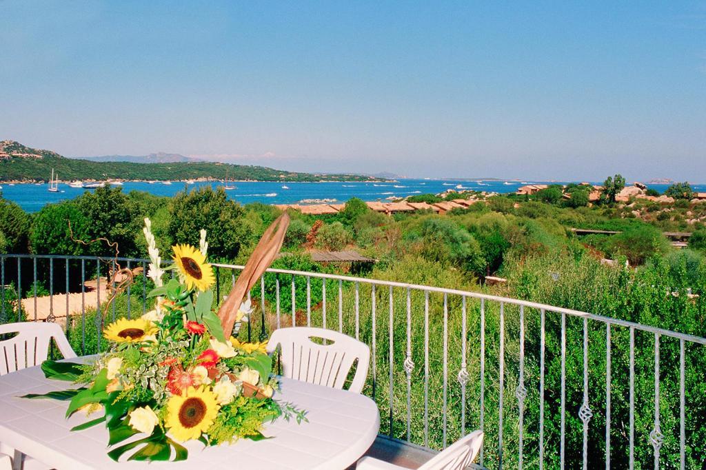 Aparthotel Le Corti Di Marinella à Marinella  Extérieur photo