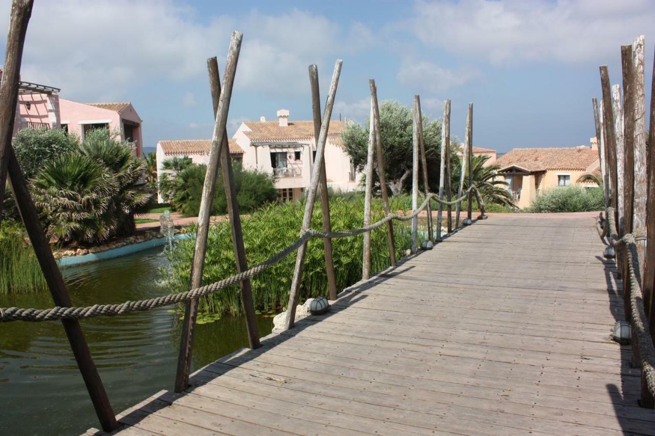 Aparthotel Le Corti Di Marinella à Marinella  Extérieur photo